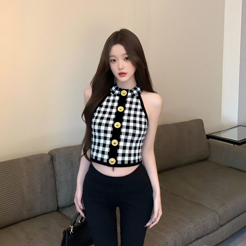 2025 New Balmaina Sleeveless Halter Knit Camisole for Women, Short Plaid Sleeveless Top for Outerwear
