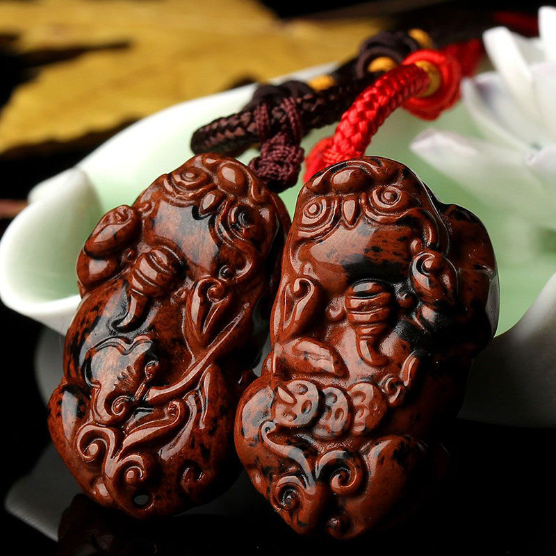 A Stone, natural gold swan obsidian, an obsidian, a pendant necklace, a pair of letters for men and women