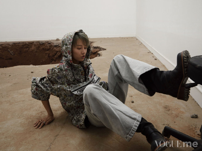 VogueMe Liu Yuxin/Deng Ziqi/Liu Haocun/Huacai Youth-Ling Ling Cover Store Gives Postcards to Liu Yuxin to Sales VogueMe Clothing and Beauty Magazine February 2021/Issue Liu Yuxin