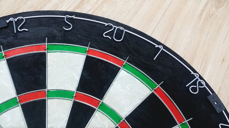 18 inch chuyên nghiệp Kenya phi tiêu đĩa phi tiêu tam giác bay lưới tiêu chuẩn phi tiêu mục tiêu đặt phi tiêu - Darts / Table football / Giải trí trong nhà mua phi tiêu