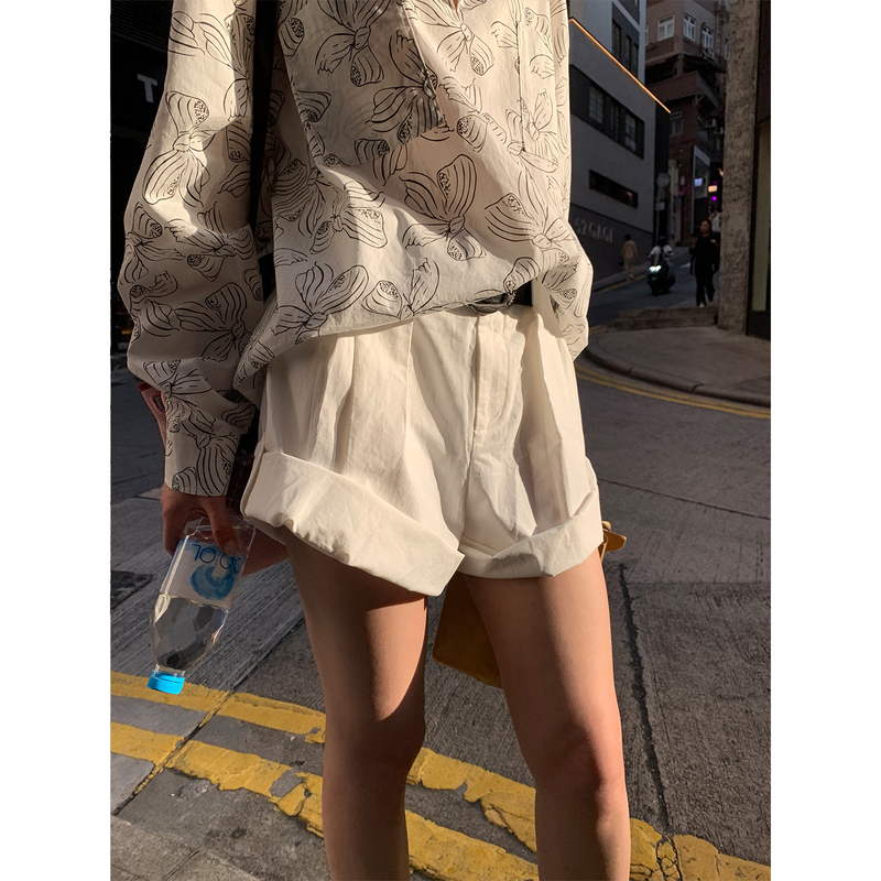 Gakee Official White Foldable Five-Point Shorts for Women, New Summer Design, Simple and Casual Straight-Leg Shorts