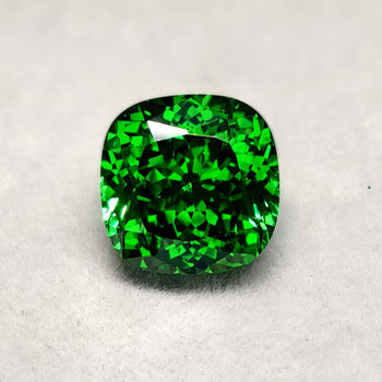 Square high precision cut loose tsavorite cultured gemstone