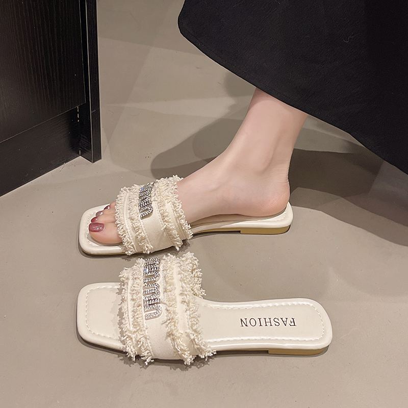 Sandals for Women's Summer Outer Wear 2025 New Flats Beach Sandals Fashionable Women's Soft-Soled Small Fragrant Style Flip Flops