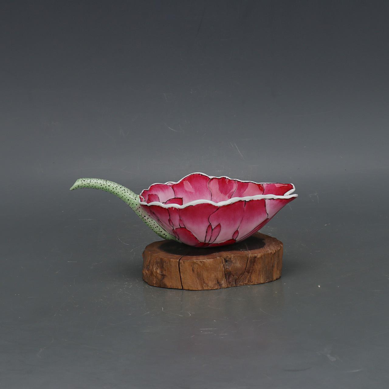 清光绪款手绘粉彩莲花纹秋操杯盏仿古瓷器玩董收藏品老旧货物摆件