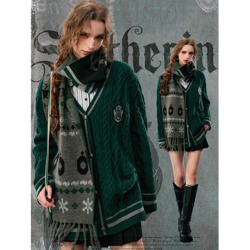 Harry Potter Co-Branded Embroidered Sweater Jacket for Women, New Autumn and Winter Style, American Retro V-Neck Loose Knitted Cardigan Harry Potter Co-Branded Embroidered Sweater Jacket for Women, New Autumn and Winter Style, American Retro V-Neck Loose Knitted Cardigan