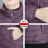 Осенняя демисезонная короткая удерживающая тепло куртка для матери с пухом, легкий и тонкий пуховик, большой размер, по фигуре, для среднего возраста