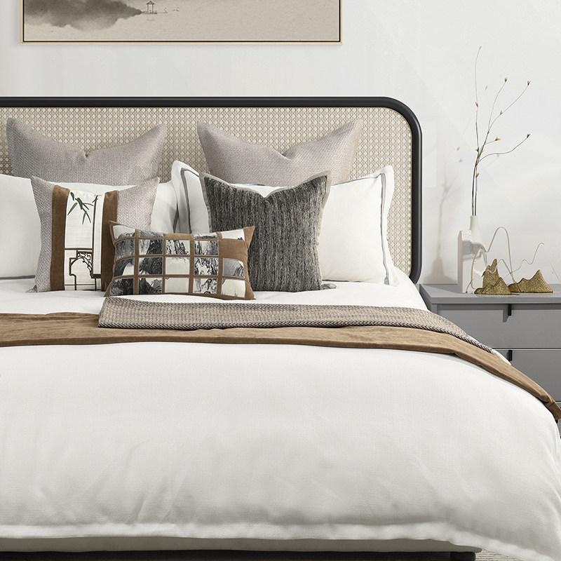 Coffee color new Chinese model room bedding high-end villa modern model room bedding light luxury pillow and blanket