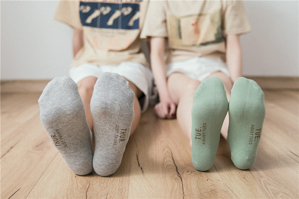 Tuần vớ 7th socks nam cotton khử mùi mùa xuân và mùa hè ngắn túi thêu chữ màu rắn không rơi với vớ thuyền