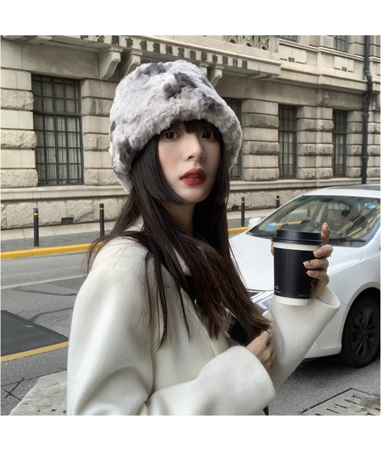 Autunno e inverno grande circonferenza della testa mostra piccolo viso inverno ragazza caldo protezione orecchie cappello da pescatore cappello da pescatore di peluche_voghion.com