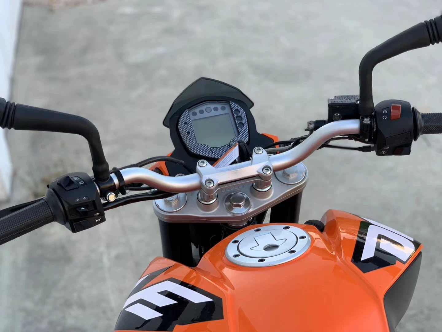 Подержанный Honda KTM250 Duke ретро внедорожник городской автомобиль тяжелый локомотив можно лицензировать Р3 спортивный автомобиль топливный мотоцикл