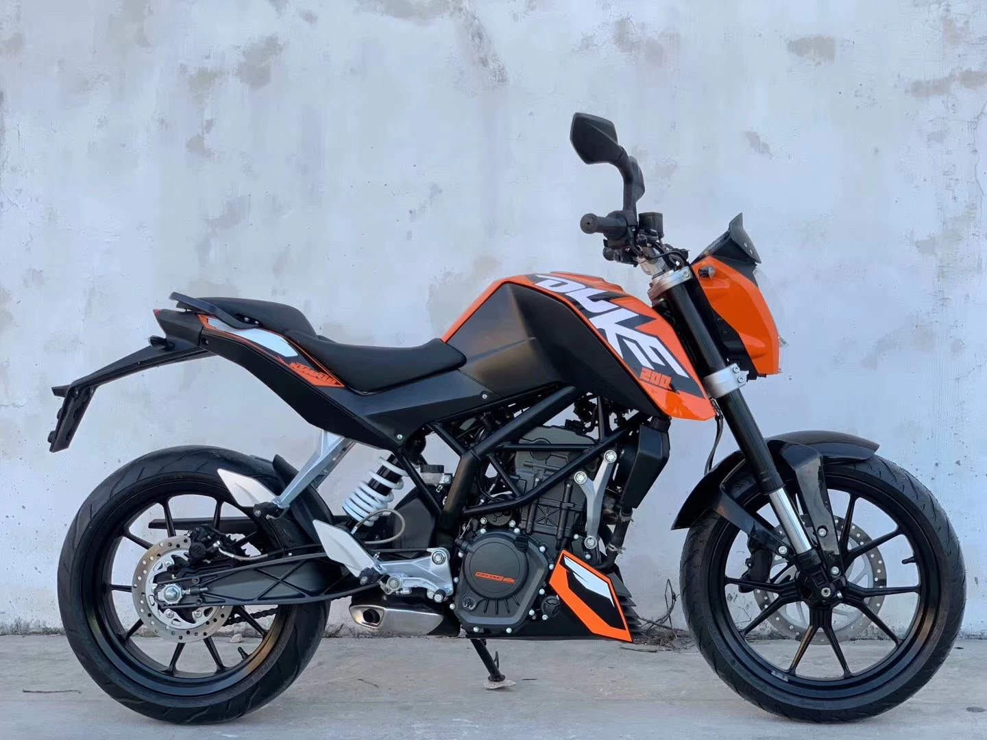 Подержанный Honda KTM250 Duke ретро внедорожник городской автомобиль тяжелый локомотив можно лицензировать Р3 спортивный автомобиль топливный мотоцикл
