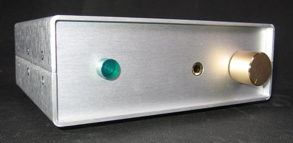 Headphone amplifier which uses the British Creek Audio OBH-11 Longquan headphone to enlarge the line
