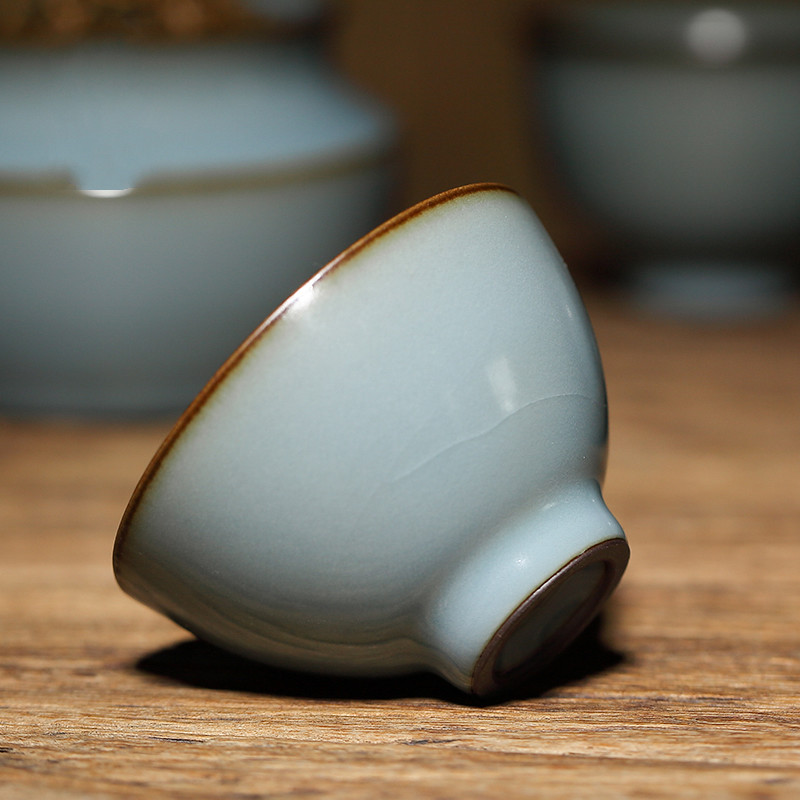 . Poly real boutique scene. Your up glaze sample tea cup of jingdezhen ceramic cups kung fu tea set personal single CPU master CPU
