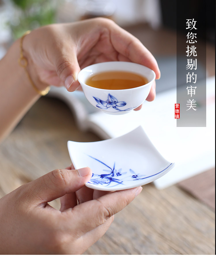 . Poly real view jingdezhen ceramic cup mat saucer hand - made kung fu tea tea with parts of blue and white porcelain insulation