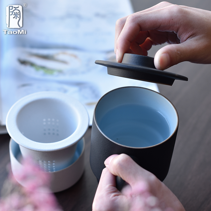 Poly real scene large capacity of ceramic filter with cover tea cup mark office tea custom portable travel cups