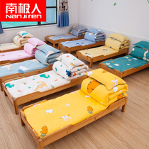 Kindergarten quilt Three sets of pure cotton quilt cover nap by baby Entrance To Garden Childrens Bed Goods Bedding 6 sets to be made
