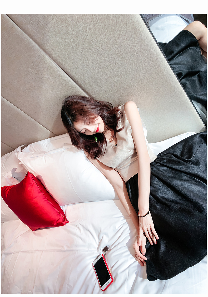 Không gian ngôn ngữ Hàn Quốc hè 2019 Phụ nữ mới Phiên bản Hàn Quốc của váy cổ chữ V gợi cảm eo cao là váy không tay mỏng - Váy eo cao đầm sơ mi thắt eo
