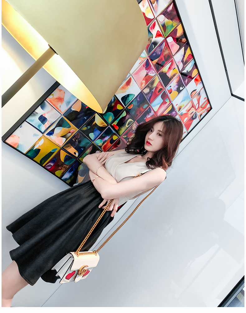 Không gian ngôn ngữ Hàn Quốc hè 2019 Phụ nữ mới Phiên bản Hàn Quốc của váy cổ chữ V gợi cảm eo cao là váy không tay mỏng - Váy eo cao đầm sơ mi thắt eo