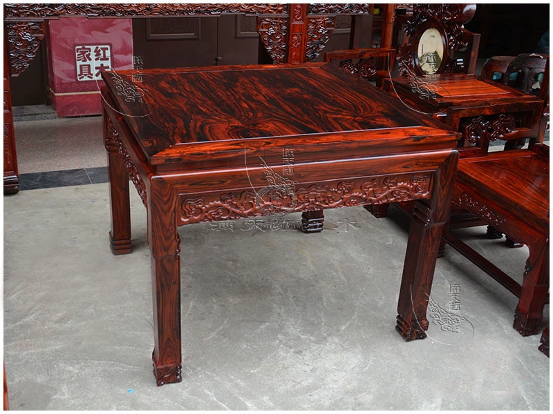 Gỗ hồng mộc Lào (Sian rosewood) trong hội trường đầy đủ mười hai bộ đồ nội thất bằng gỗ gụ retro - Bàn / Bàn mẫu bàn thờ gỗ đẹp