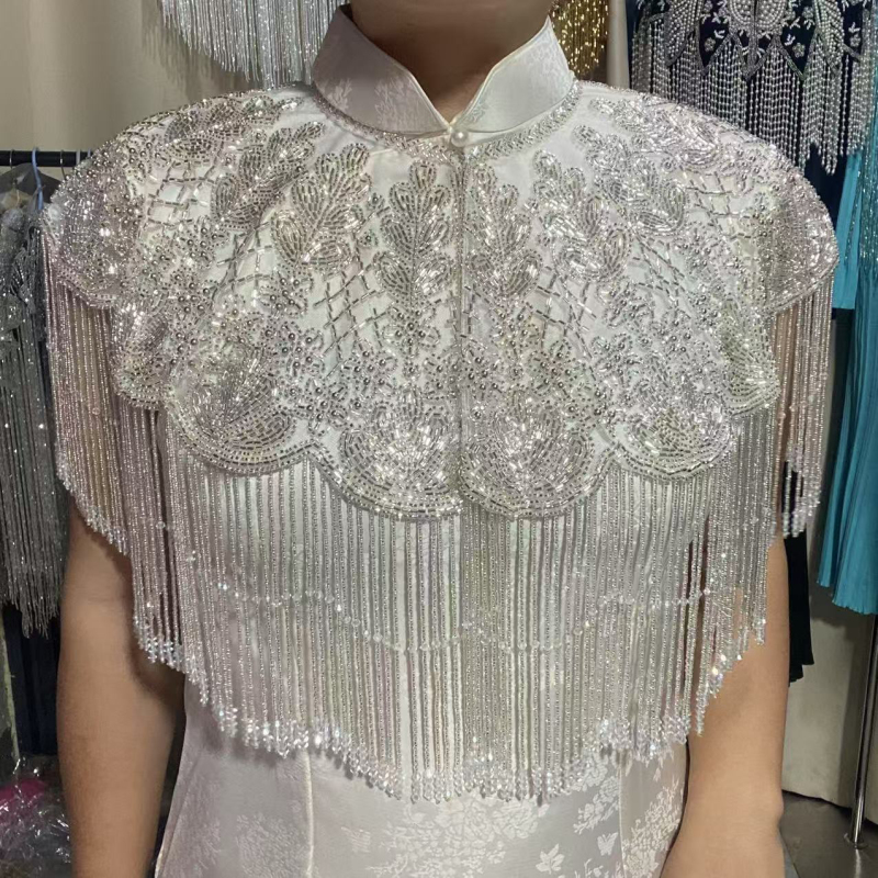 Heavy Beaded Short Tassel Cheongsam with Cloud Shoulders, Hand-Beaded, Breathable Wedding Dress, Chinese-Style Cheongsam Shawl Heavy Beaded Short Tassel Cheongsam with Cloud Shoulders, Hand-Beaded, Breathable Wedding Dress, Chinese-Style Cheongsam Shawl