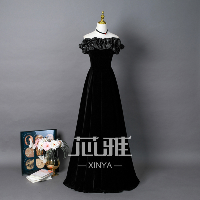 Black Off-The-Shoulder Coming-Of-Age Ceremony Dress, High-End Music Exam Hostess Dress, Elegant and Luxurious Niche Long Dress