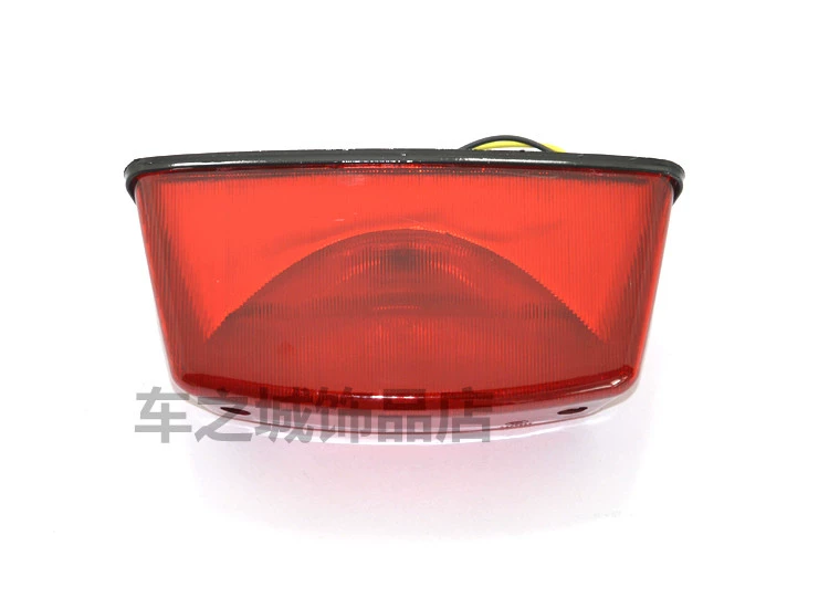 Phụ kiện chính hãng Yamaha JYM125-3 lắp ráp đèn hậu ngày YB125S - Đèn xe máy