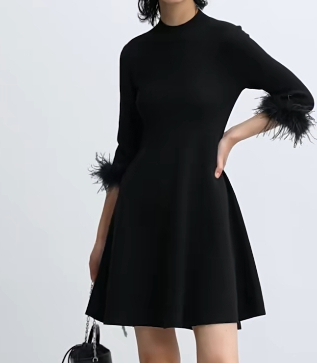Ostrich Feather In-Stock 2025 New Style Slim-Fit French Niche Design Feather-Trimmed Three-Quarter Sleeve High-Neck Dress