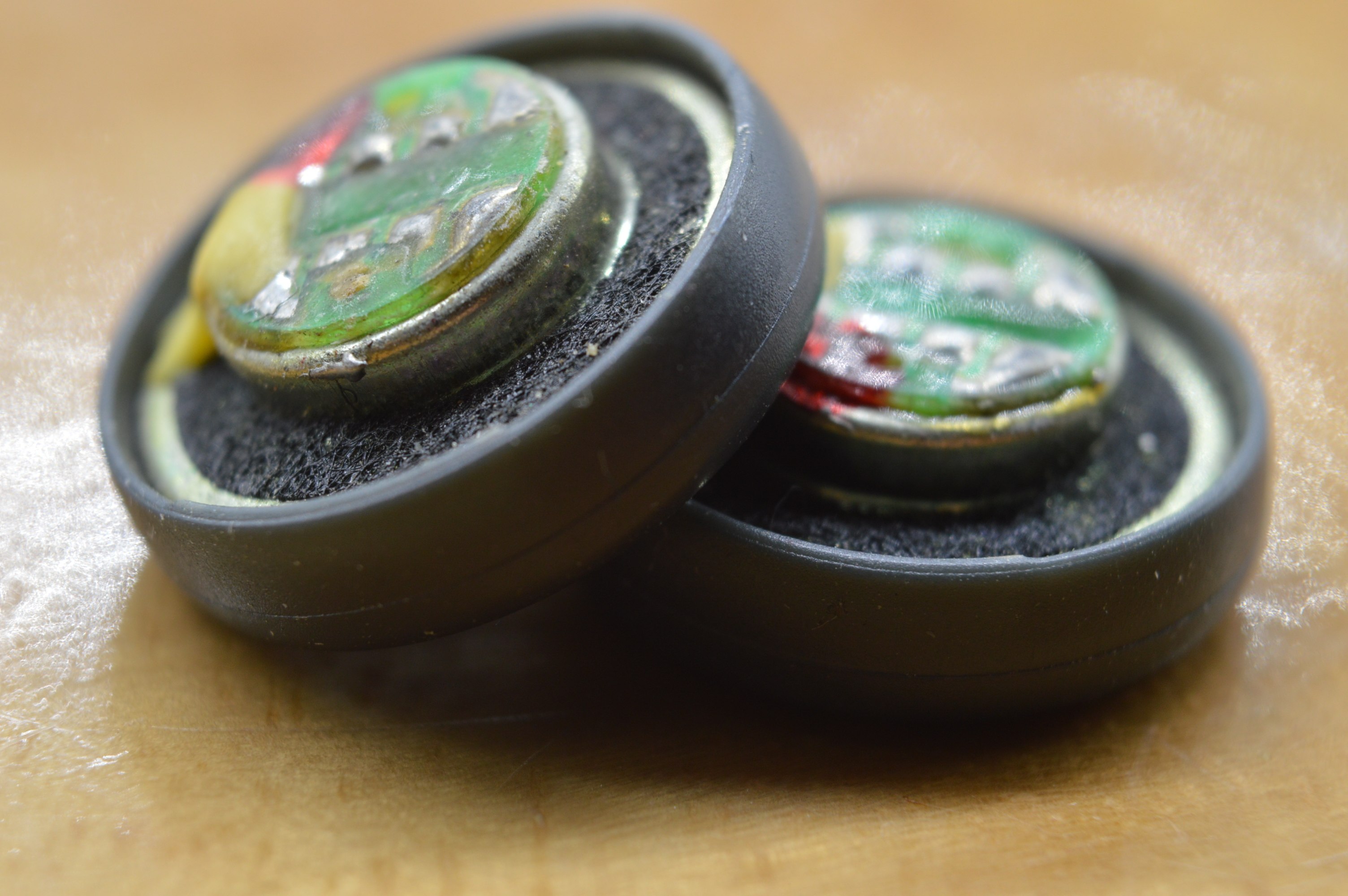 Special price Old money Aihua flat-head earplug headphone unassembled unit loudspeaker pure pop music diy material NO10 -Taobao