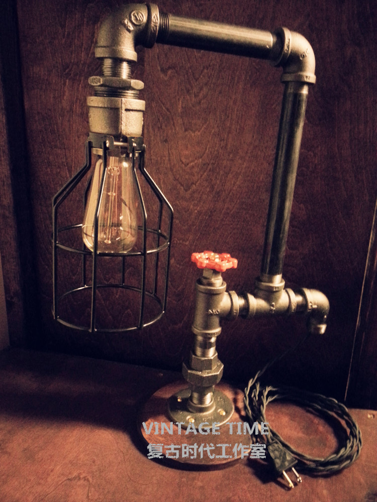 Industrial Old Black Iron Steam Valve Retro Water Pipe Desk Lamp Retro Dimming Edison Iron Cage Lamp