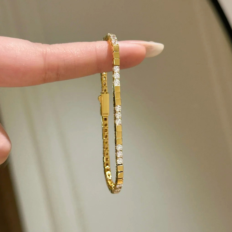 Shining Gold Around the Wrist~Apical Designer Gold Sparkling Diamond Bracelet for Women, Elegant, High-End, Versatile Jewelry Shining Gold Around the Wrist~Apical Designer Gold Sparkling Diamond Bracelet for Women, Elegant, High-End, Versatile Jewelry