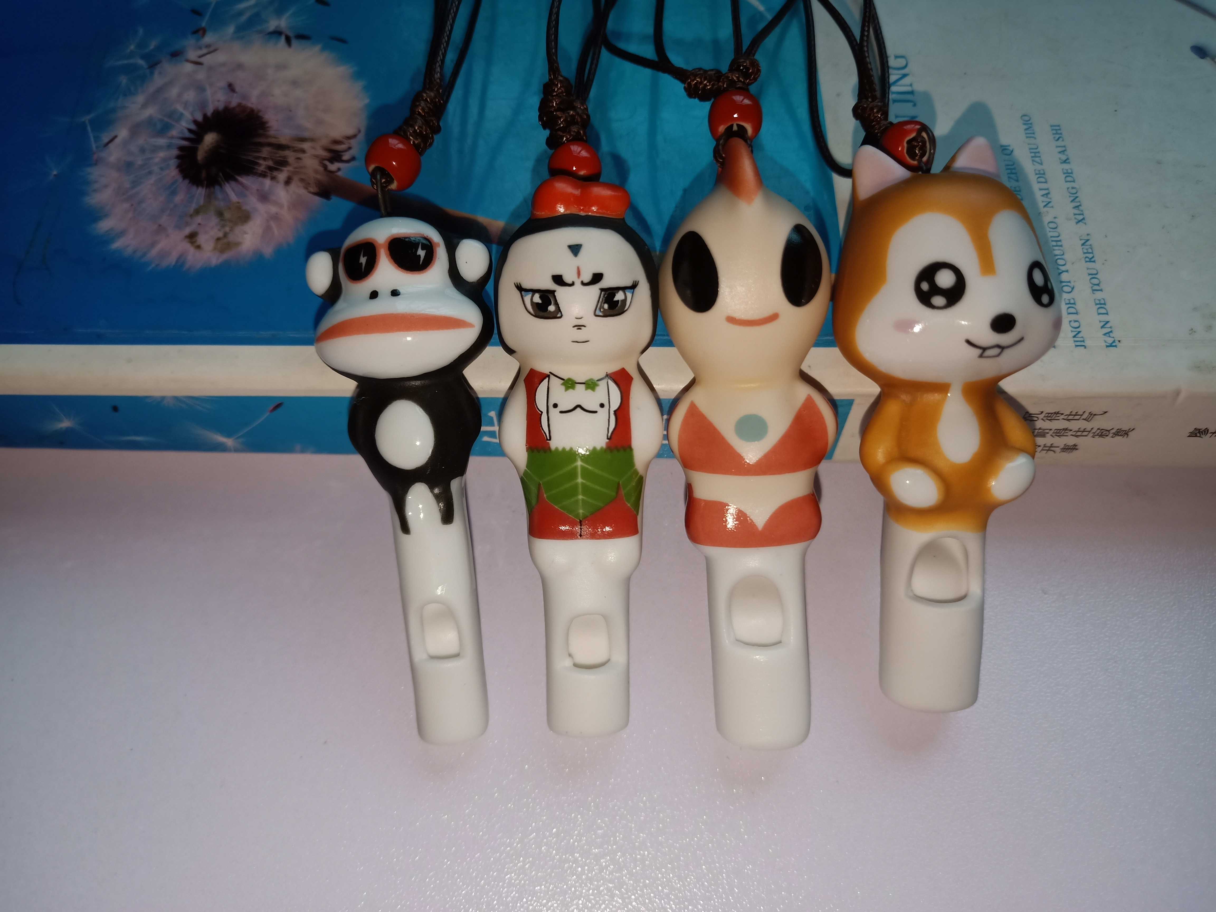 Jingdezhen ceramic whistle craft gift decoration cartoon whistle boys and girls ceramic necklace whistle travel craft whistle