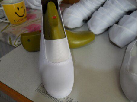 Gymnastics dance shoes cat claw shoes Duobao double heart two bottom shoes half shoes yoga shoes belly dance shoes soft bottom men's and women's training shoes