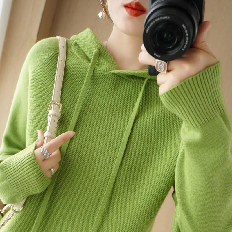 New Autumn and Winter Hooded Sweatshirt for Women, Loose Korean Style Hooded Sweater, Thin Long-Sleeved Base Layer, Paired with Coat, Knitted Sweater for Spring