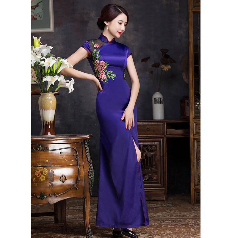 Long cheongsam, suit, 2021 collection, slim fit Long cheongsam, suit, 2021 collection, slim fit