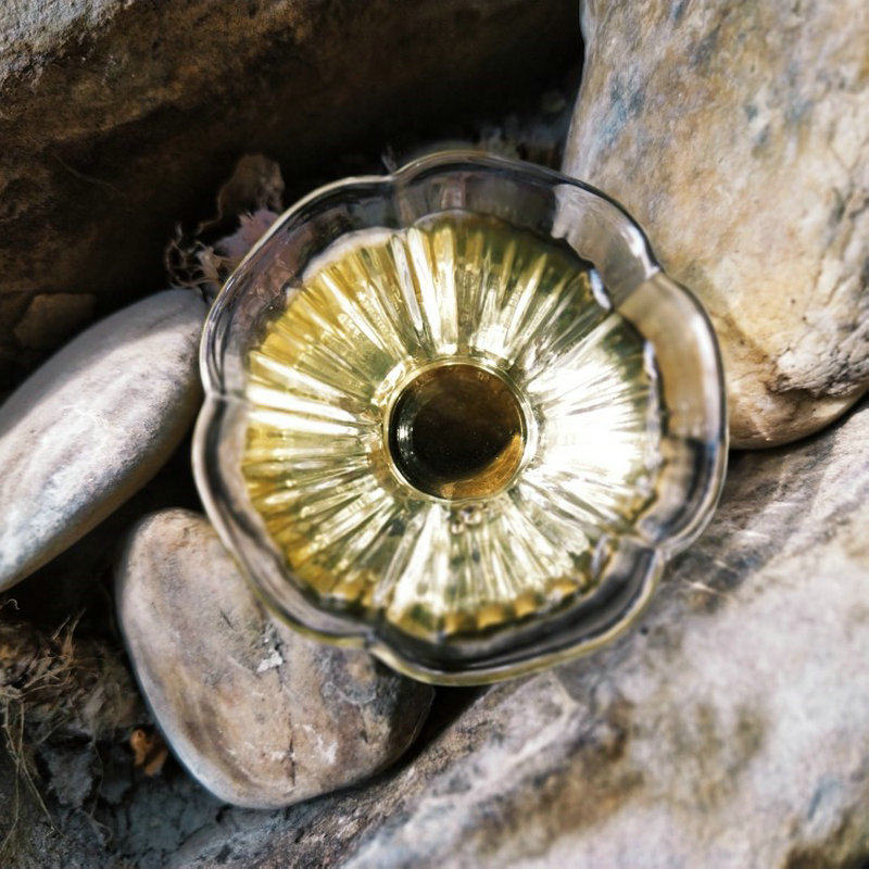 Transparent single wine cup master cup single cup tea bowl heat-resistant petal glass tea cup kung fu tea cup small cup