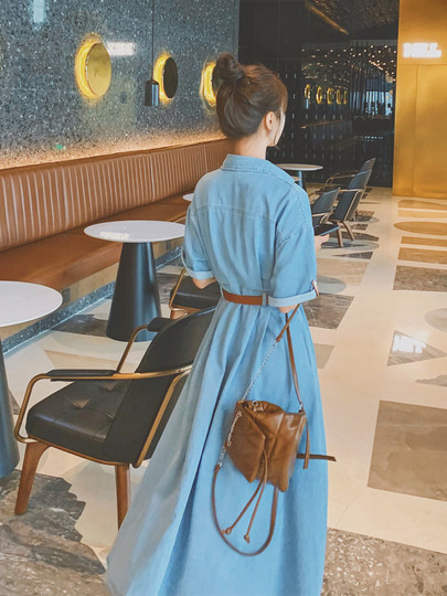 牛仔连衣裙女夏季2024新款法式收腰显瘦高级感气质A字衬衫长裙子