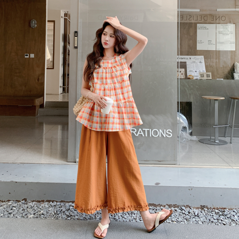 Orange-Toned Summer Relaxed Vibe Plaid Vest and Casual Pants Two-Piece Set for Women 2026 Playful Age-Reducing Small Outfit Set Orange-Toned Summer Relaxed Vibe Plaid Vest and Casual Pants Two-Piece Set for Women 2026 Playful Age-Reducing Small Outfit Set