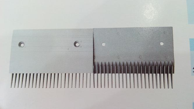 Huasan Foxda Escalator Accessories Aluminum Alloy Comb plate with 4 anti-slip slots FPA0104 105