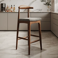 (Материал/цвет подушки) (Цвет каркаса стула) можно настроить