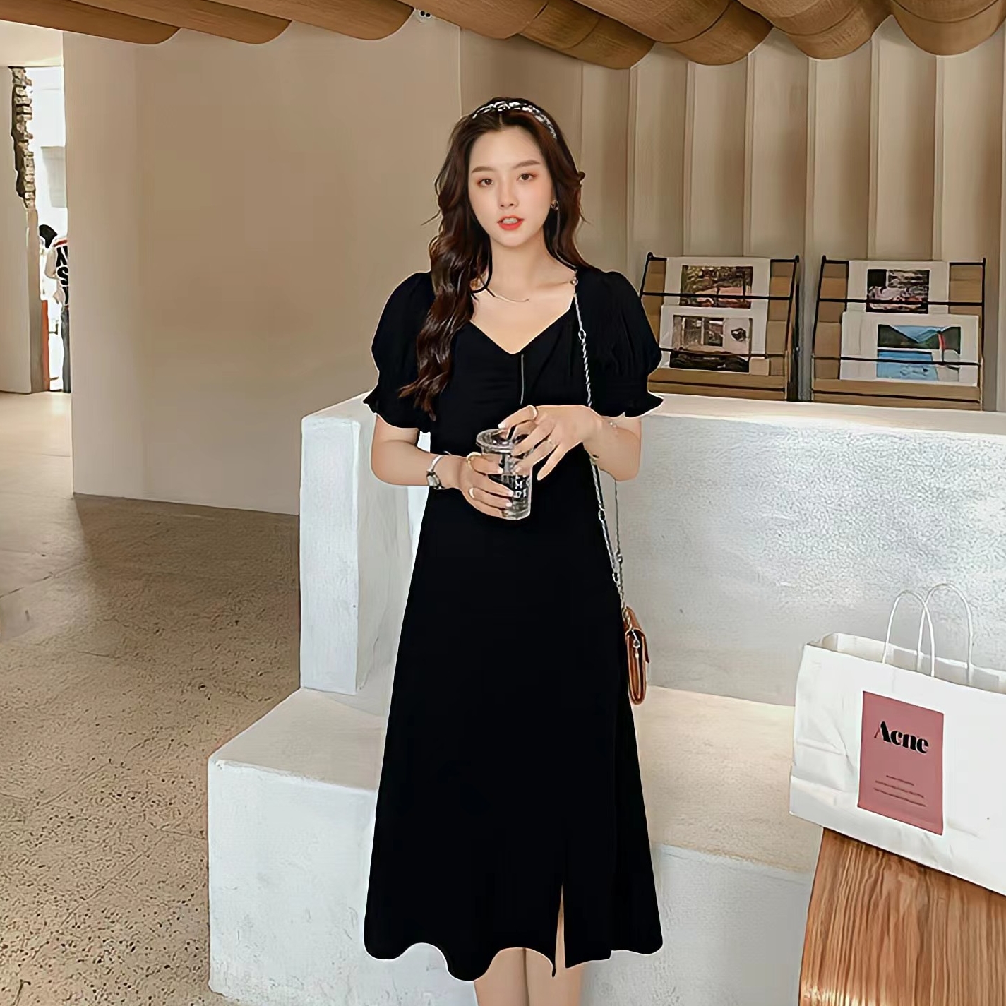 减龄轻熟风法式开叉连衣裙