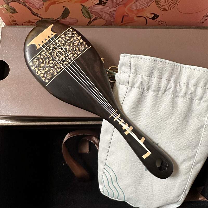 Tan Mujiang & Twenty-Four Musical Instruments Pipa Xing Ip Collaboration Series New Black Sandalwood Air Cushion Hair Care Massage Comb Tan Mujiang & Twenty-Four Musical Instruments Pipa Xing Ip Collaboration Series New Black Sandalwood Air Cushion Hair Care Massage Comb