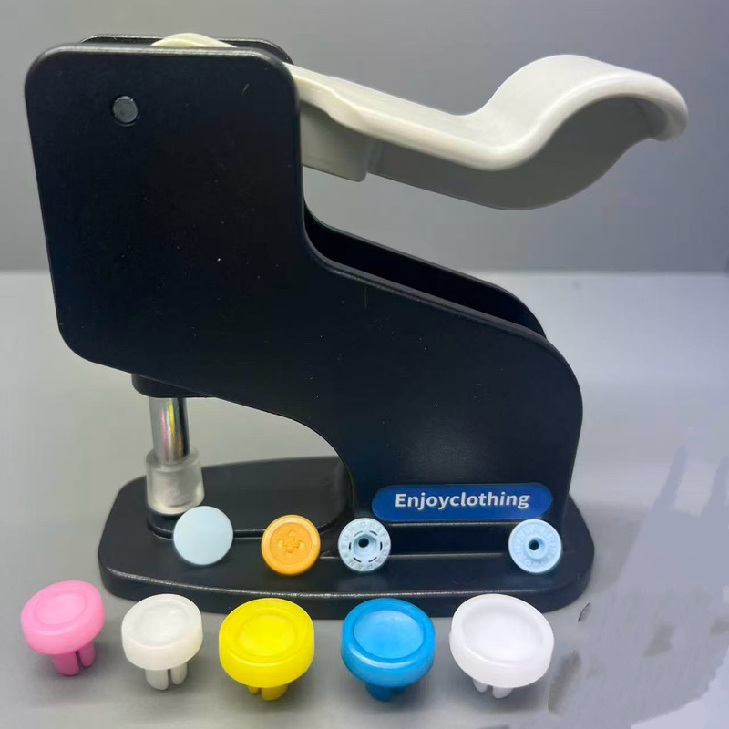 One Japanese Small Black Snap Fastener Machine (Can Only Install Resin Snap Fasteners) One Japanese Small Black Snap Fastener Machine (Can Only Install Resin Snap Fasteners)