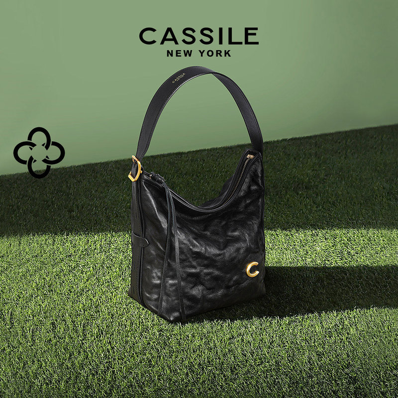 Cassle Small Bucket Bag Handbag Vertical Cylinder Bag Pleated Top Layer Cowhide Vegetable-Tanned Black Single Shoulder Crossbody Bag Cassle Small Bucket Bag Handbag Vertical Cylinder Bag Pleated Top Layer Cowhide Vegetable-Tanned Black Single Shoulder Crossbody Bag