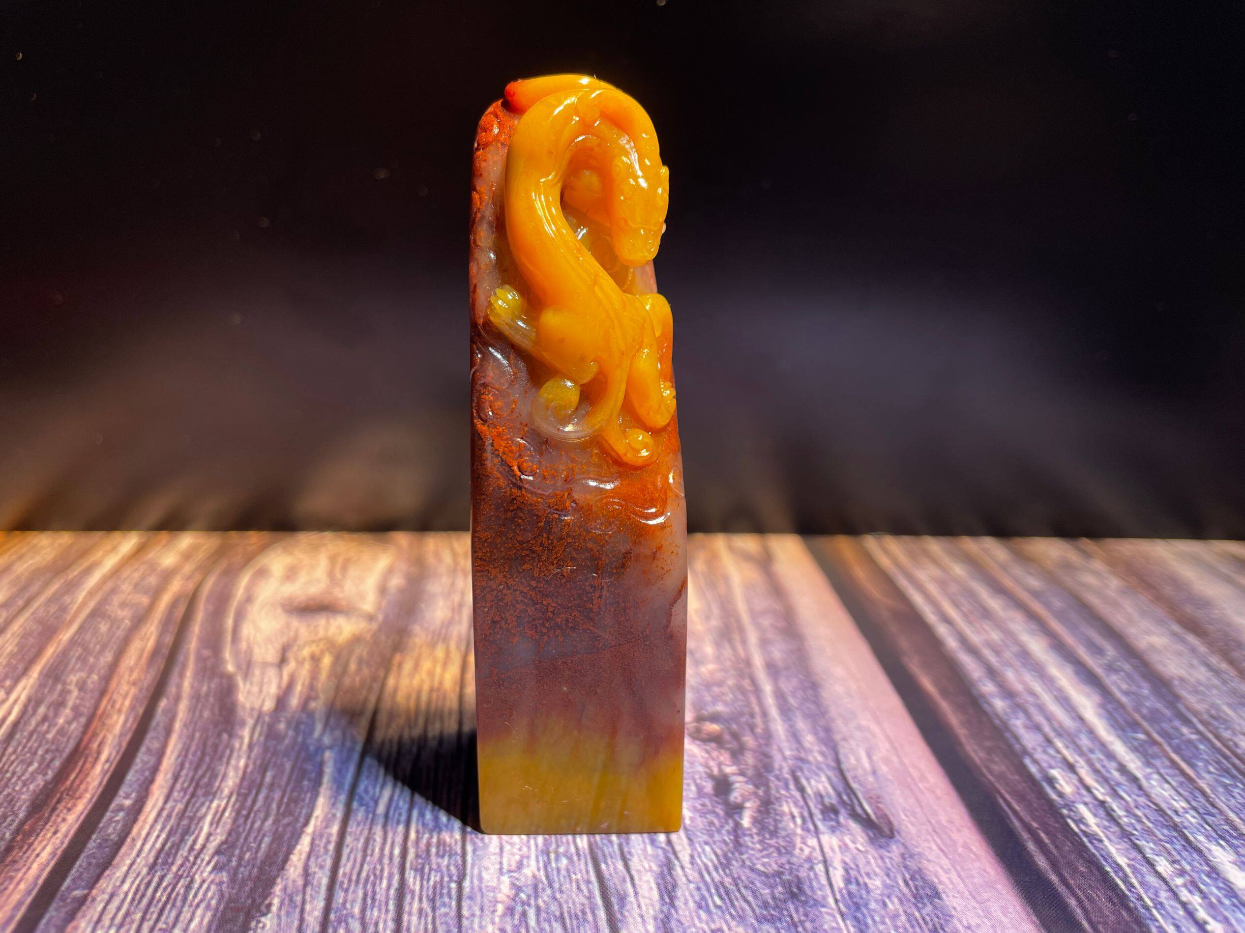 Shoushan stone fine ornaments Lao country stone Jintian gold frozen stone Shoushan stone Jinshi seal carving Lao Guotian