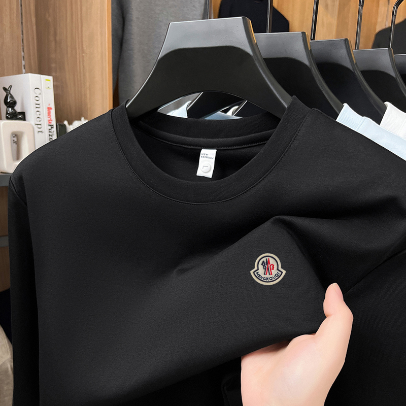 Outlet Clearance Genuine Moncler Men's Long-Sleeve T-Shirt, Round Neck, Loose Fit, Casual Versatile High-End Tee Shirt Outlet Clearance Genuine Moncler Men's Long-Sleeve T-Shirt, Round Neck, Loose Fit, Casual Versatile High-End Tee Shirt