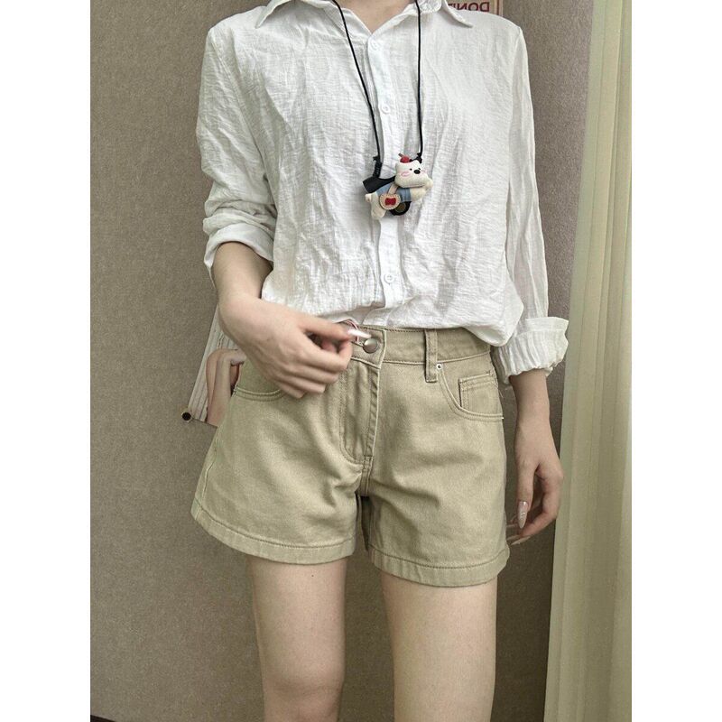 Petite Khaki Summer High-Waisted Casual Hot Pants with Vintage Washed Back Pocket Design Straight-Leg Denim Shorts for Women Petite Khaki Summer High-Waisted Casual Hot Pants with Vintage Washed Back Pocket Design Straight-Leg Denim Shorts for Women