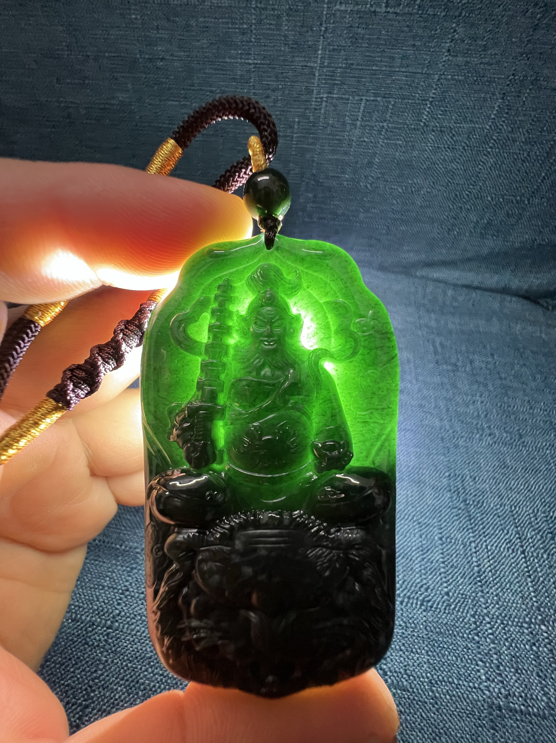 翡翠　根付　ペンダントトップ　置物 翡翠 根付 ペンダントトップ 置物 【公式通販】