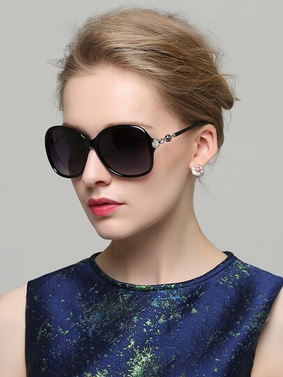 Sunglasses for women, anti-UV, fashionable polarized driving, large frame, elegant hollow personality, 2025 women's Korean style trendy sunglasses