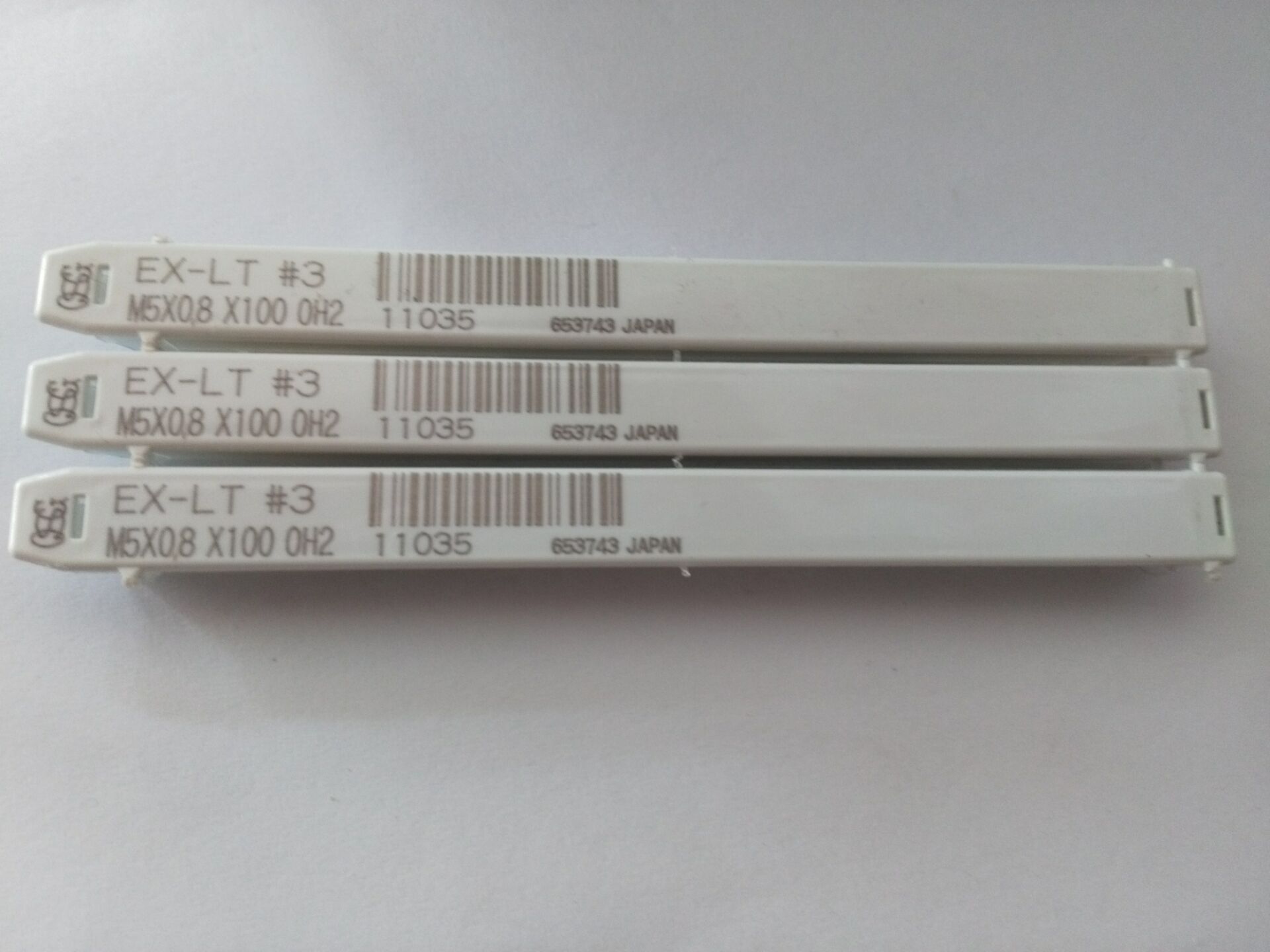 Japan's OSG screw attack 11035EX-LT#3M5* 0 8 * 100 before shooting