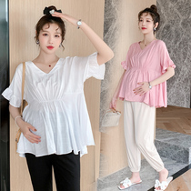 Maternity t-shirt summer Korean version short-sleeved tide mother foreign style age-reducing doll shirt V-neck shirt Short top two-piece suit